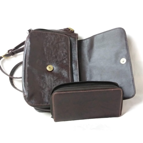 Shoulder Bag + Wallet in Perfect Condition ⭐️⭐️ - Picture 6 of 11